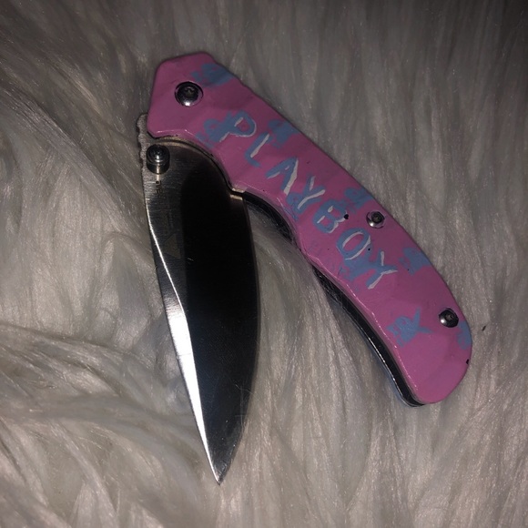 Playboy switch blade - Picture 2 of 2